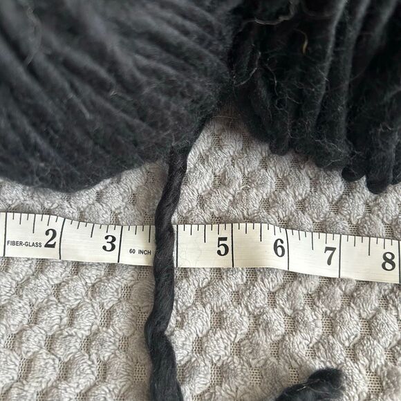 Large Lot Buttercream Super Bulky Black Yarn - Picture 3 of 6